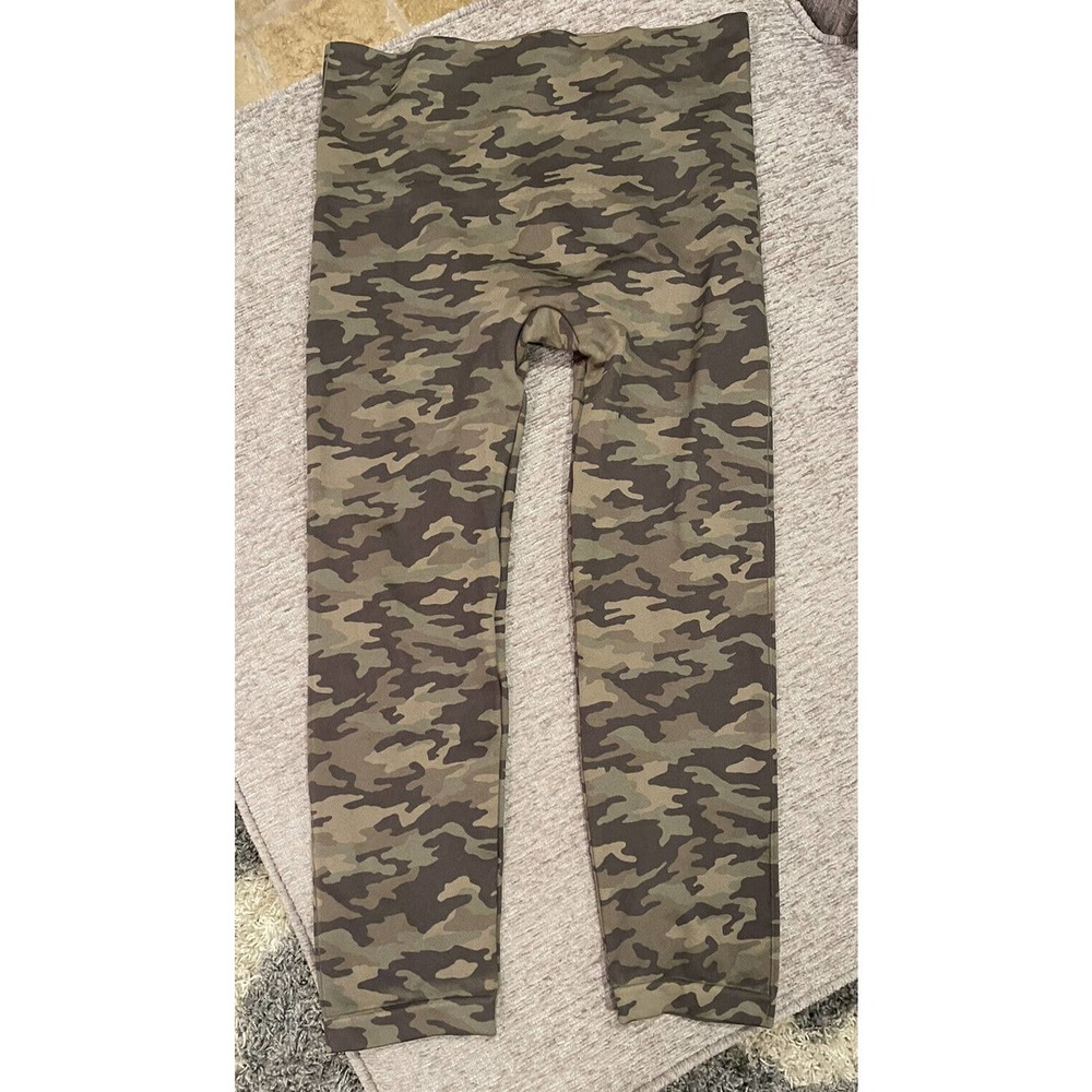 womens Spanx Look At Me Now Seamless Cropped Leggings Sage Camo Size 1X